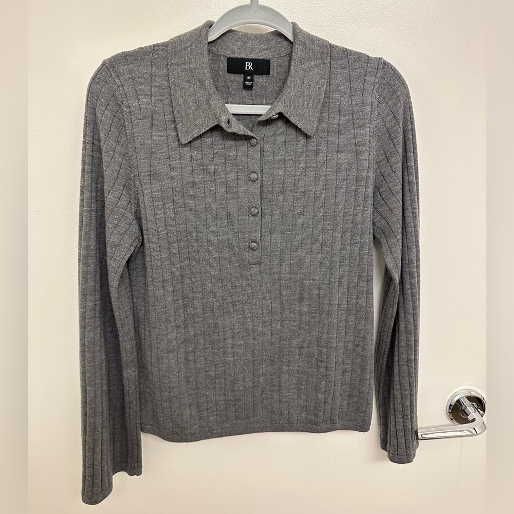 Banana republic merino wool sweater size M